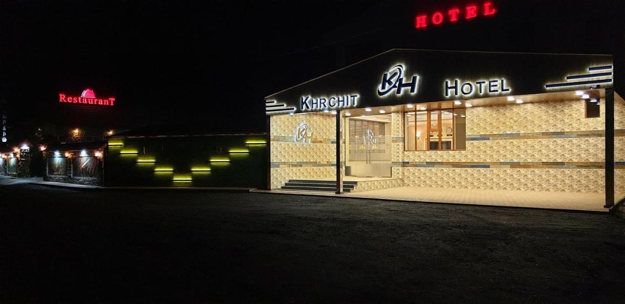 Khrchit Hotel Martuni Kültér fotó