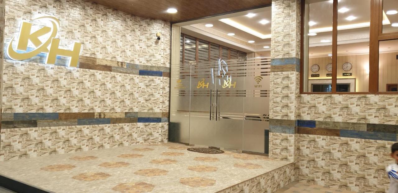 Khrchit Hotel Martuni Kültér fotó
