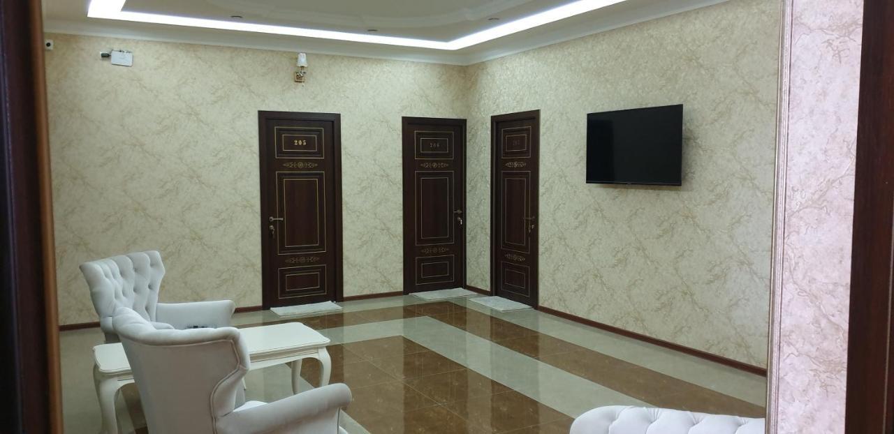 Khrchit Hotel Martuni Kültér fotó
